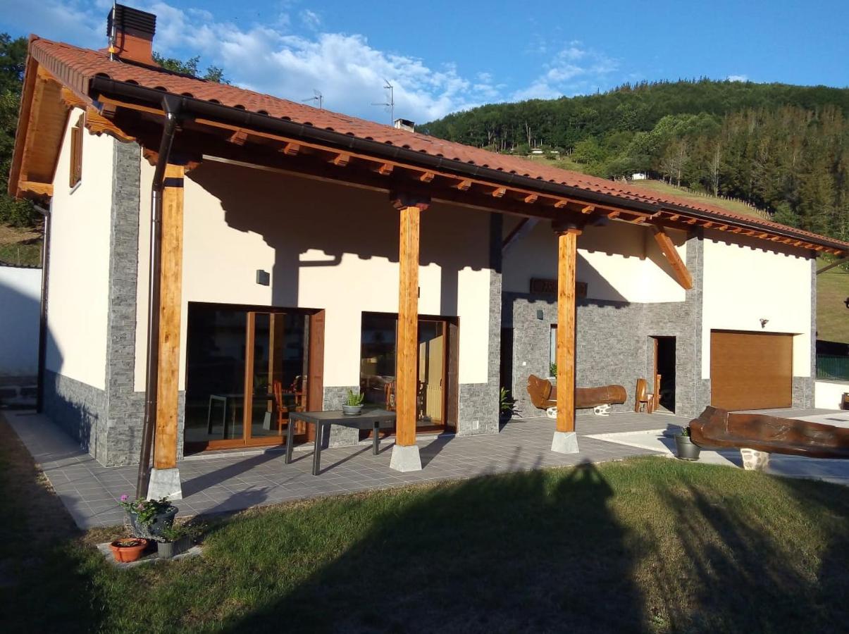 Argixti Guest House Sumbilla ภายนอก รูปภาพ